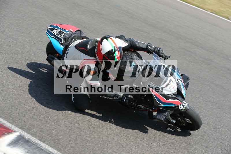 /Archiv-2023/28 05.06.2023 Moto Club Anneau du Rhin/rouge-expert/2